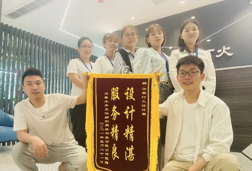 以服務為己任，以滿意為準則——萬家燈火好評如潮！